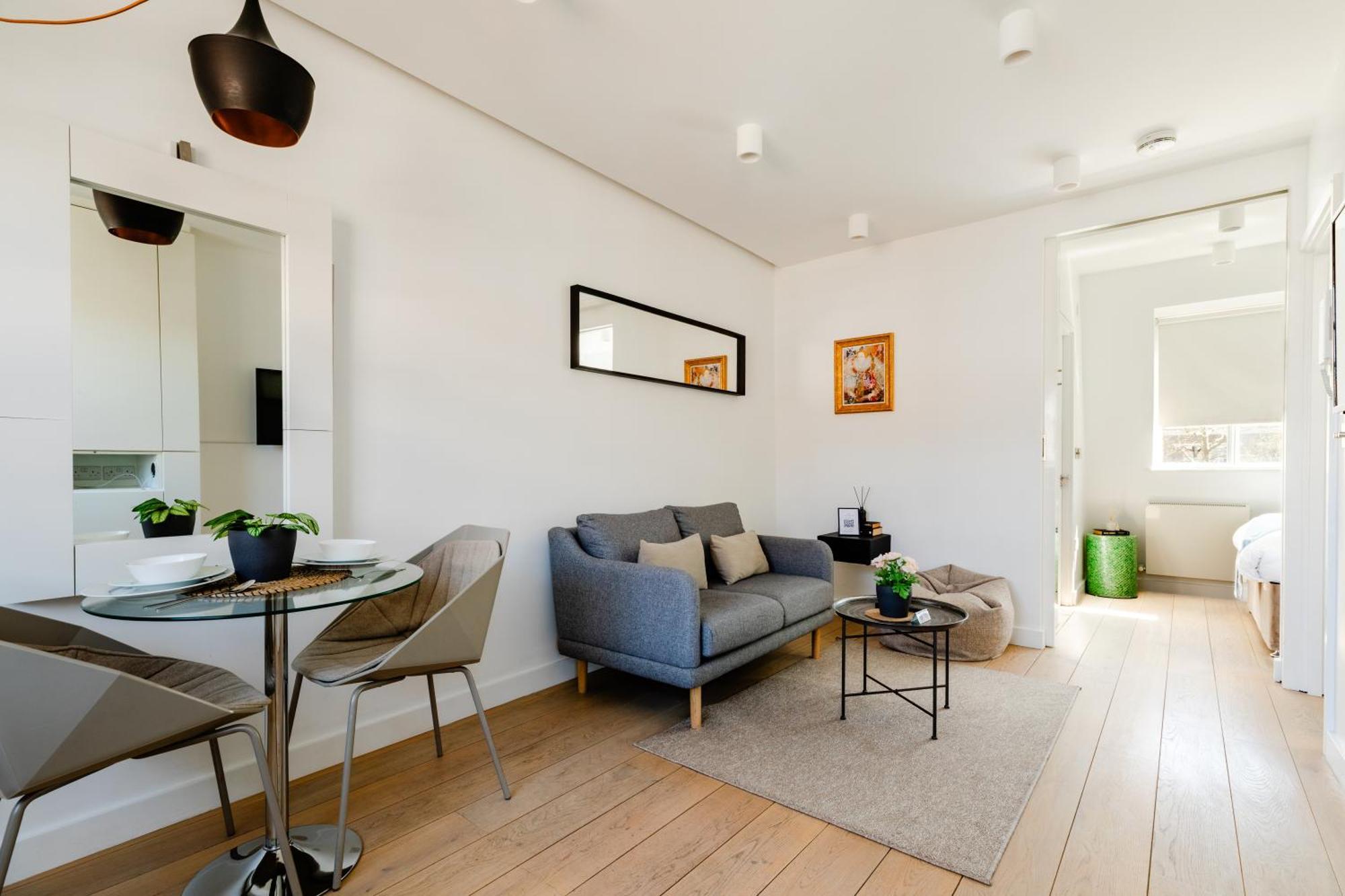 Stayinn Soho Apartments Лондон Екстериор снимка