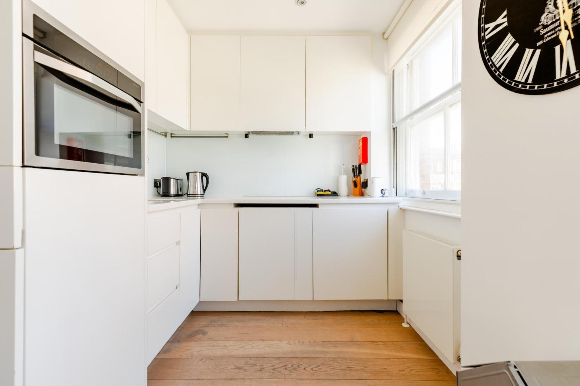 Stayinn Soho Apartments Лондон Екстериор снимка
