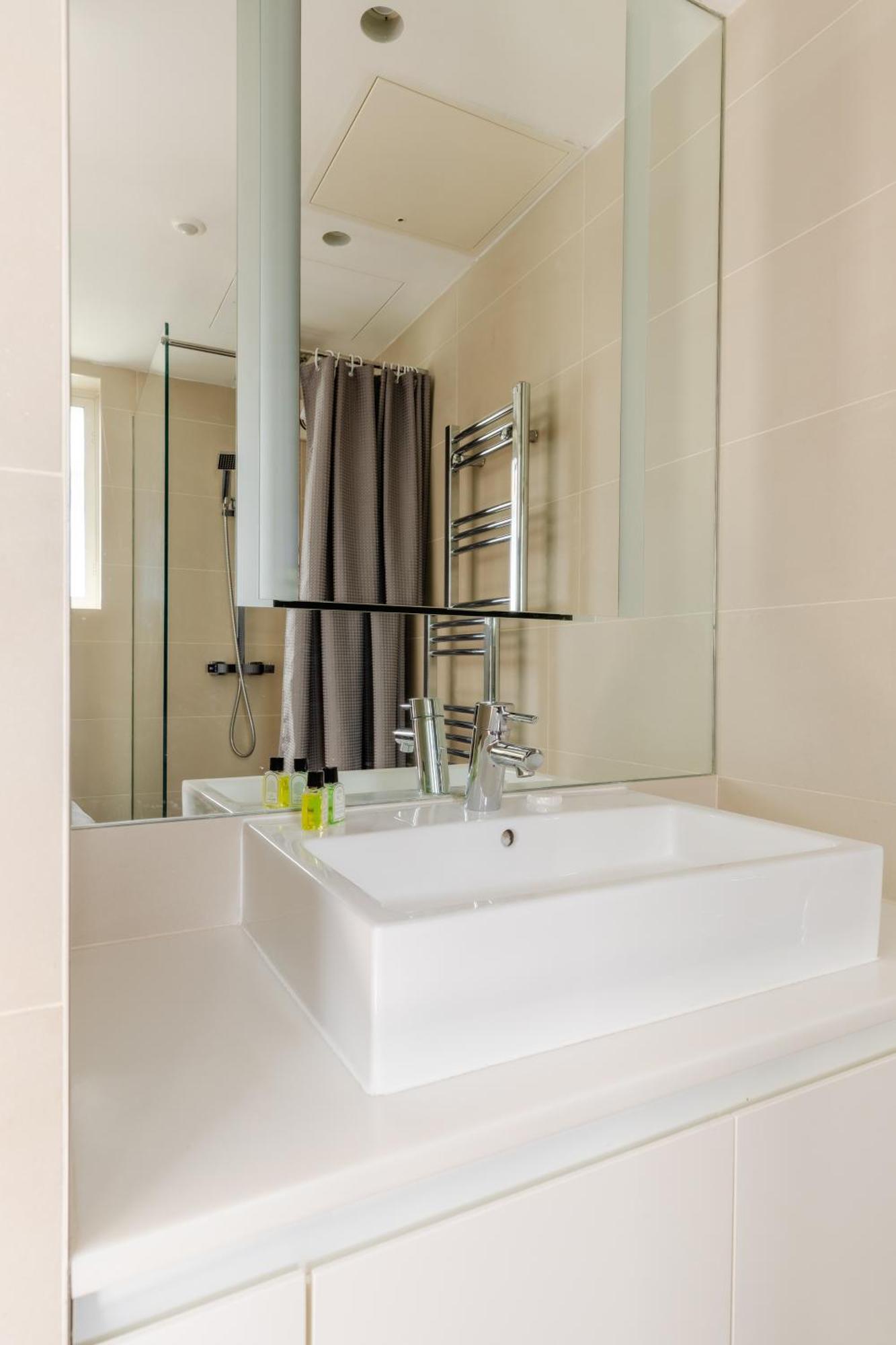 Stayinn Soho Apartments Лондон Екстериор снимка