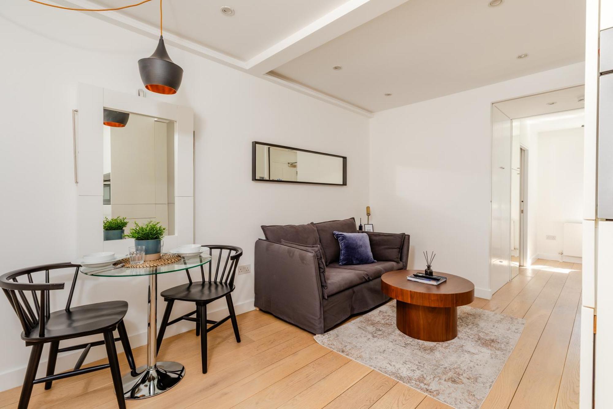 Stayinn Soho Apartments Лондон Екстериор снимка